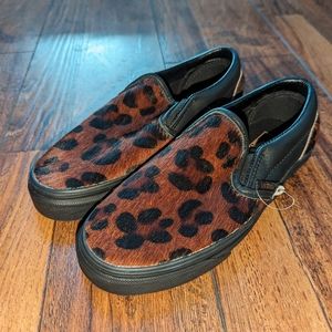 NEW Womens Vans Classic Slip-On Calf Hair Dark Leopard Black Animal Print Shoes